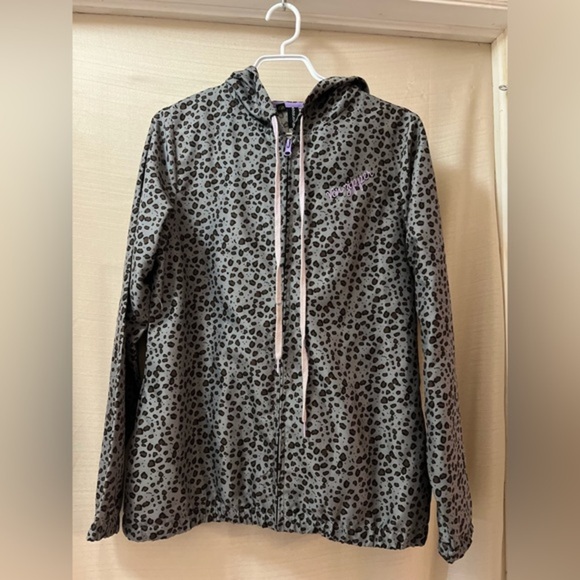 Von zipper leopard women’s jacket size 12 drawstring hood zip up stretchy cuffs - Picture 1 of 9